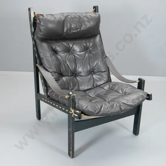 mid-century deep buttoned leather sling back chair H-960 W-625 D-660