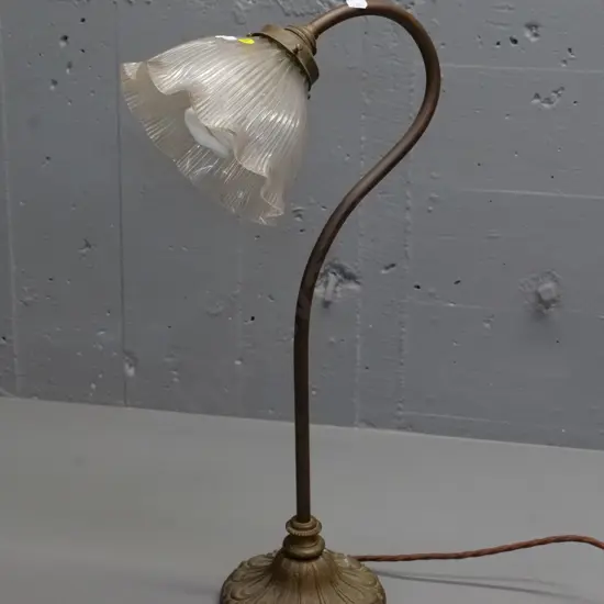 Edwardian brass goose neck lamp with frilled glass shade H-540