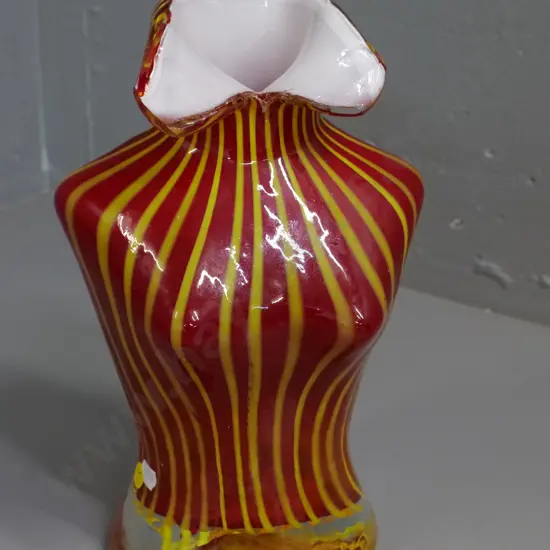 art glass striped pattern bust vase H-310 W-190