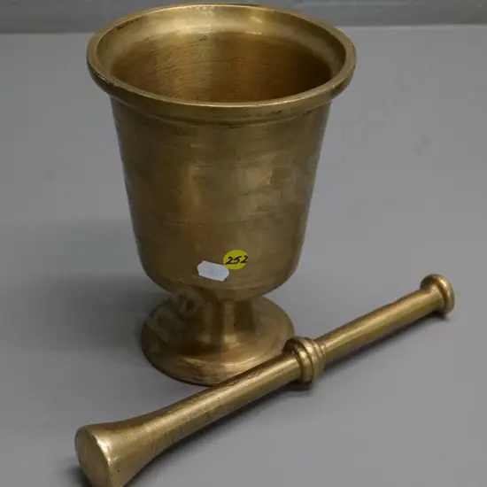 heavy brass mortar and pestle - mortar H-200, pestle is L-270