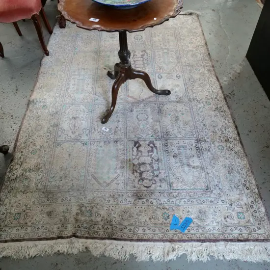 silk? or acrylic floor rug - beige and green, pink colour has faded L-2270 W-1500