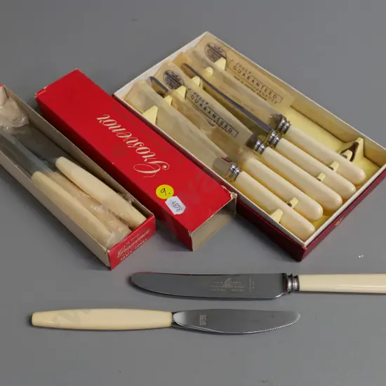 2 boxed sets of English bone-handled knives - Ashbury & Sons dinner knives and Grosvenor smaller knives