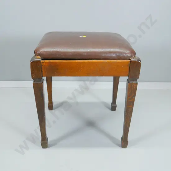 deco oak stool with leatherette seat H-500 W-430 D-380