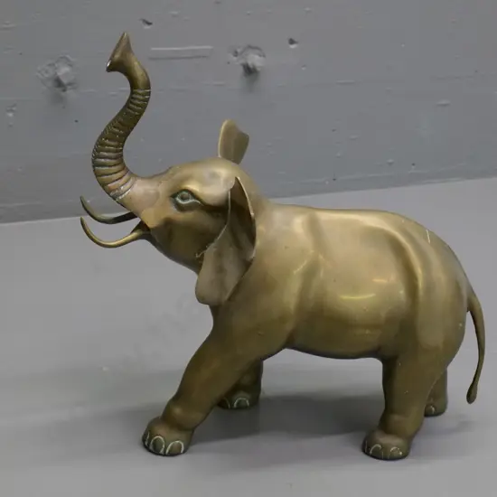 large brass elephant figure H-370 L-400