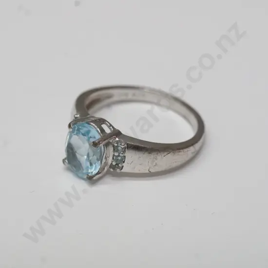 silvr aquamarine dress ring stamped 925