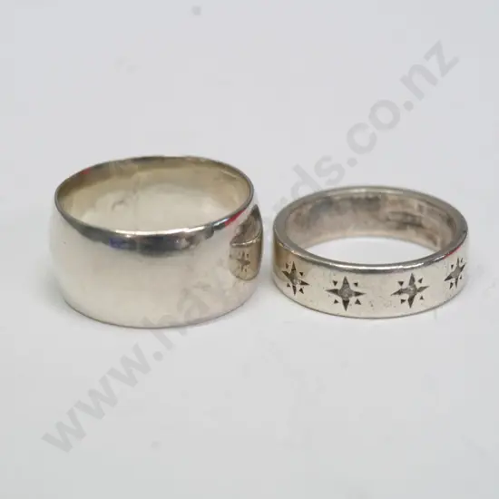 2 silver rings stamped 925