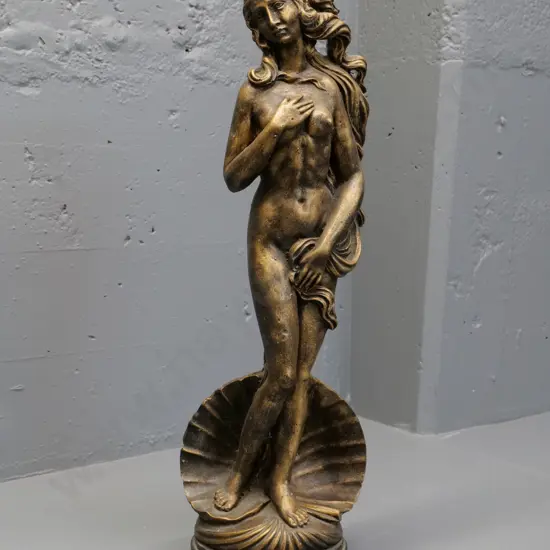 heavy composite Venus figure H-630