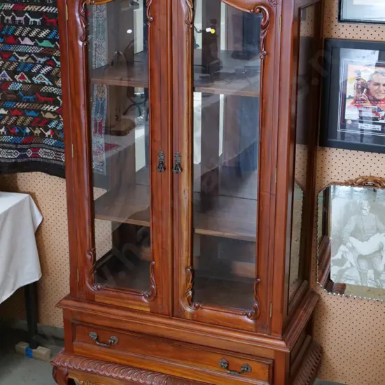 reproduction heavily carved mahogany 2-door display cabinet w/drawer, 2 adjustable shelves H-1920 W-950 D-480