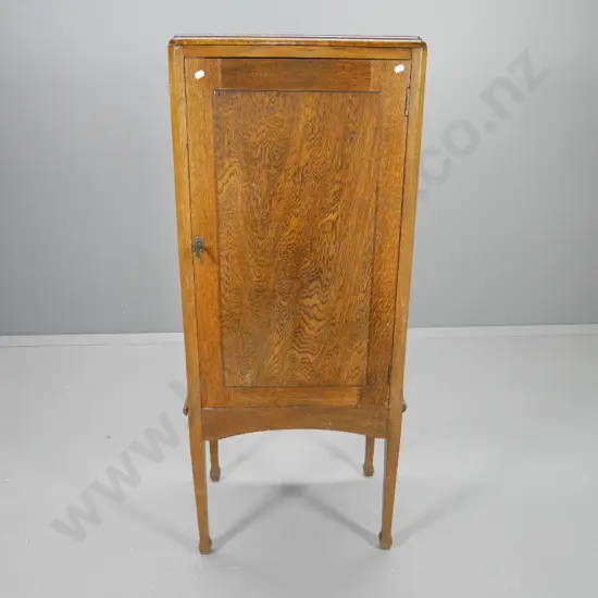 deco single door cupboard w/ non-functioning key latch, polish needs attention. H-1240 W-500 D-340