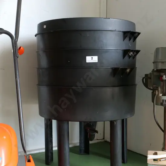 black plastic worm farm