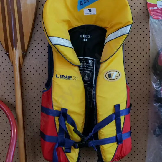 Line 7 adults Small life jacket