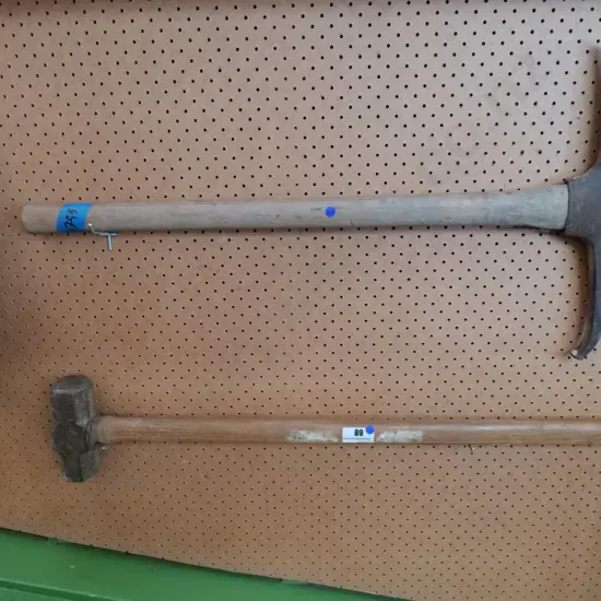 sledge hammer, pick - blue dots