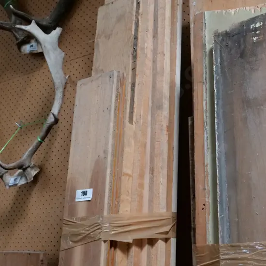 various lengths of timber - oregon, rimu, oak  Longets L-2400