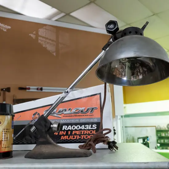 industrial heat lamp - need rewiring