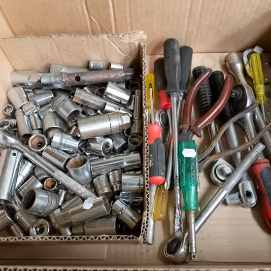 box; sockets, ratchets etc