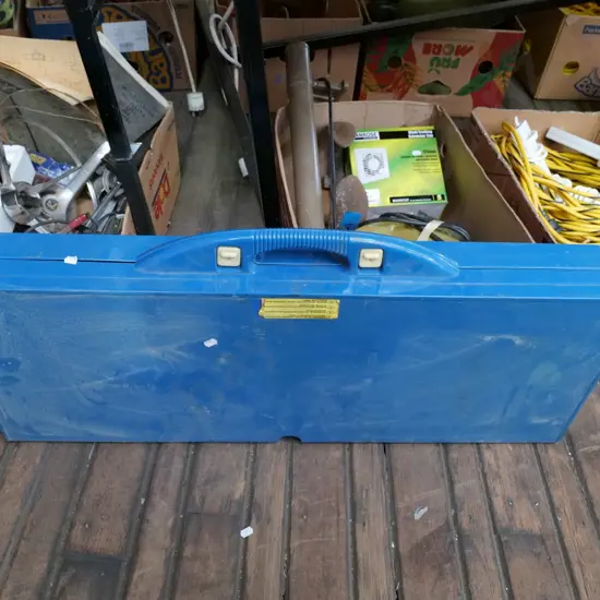 plastic fold out picnic table in carry case