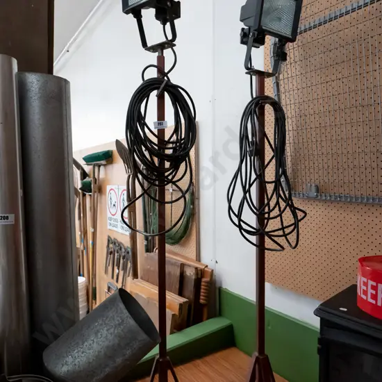 2 halogen lights on heavy metal stands