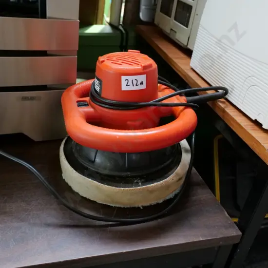 Black and Decker KP1200 polisher