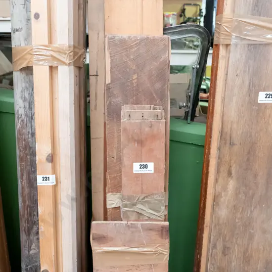 various lengths of timber - kauri Longest L-1800