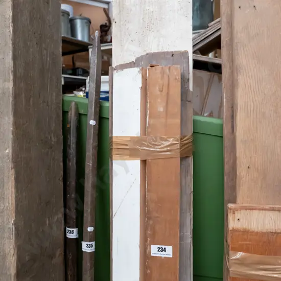 various lengths of timber - kauri and other Longest L-2000