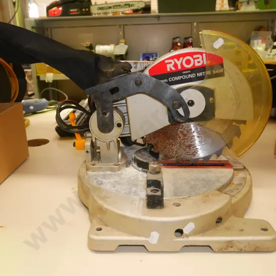 Ryobi compound mitre saw