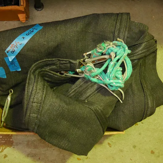 shade sail 3.9x2.4m approx