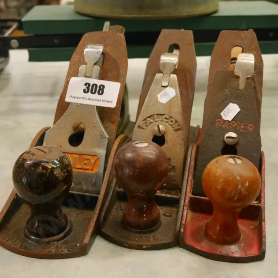 3 hand planes