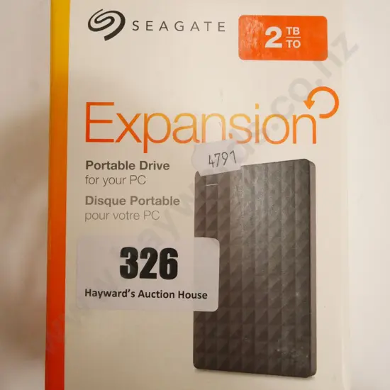 Seagate Expansion portable hard drive 2TB