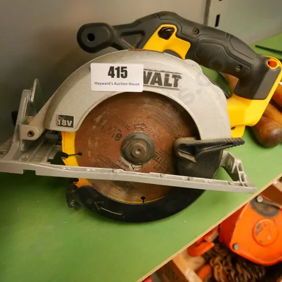 De Walt skilsaw - no battery