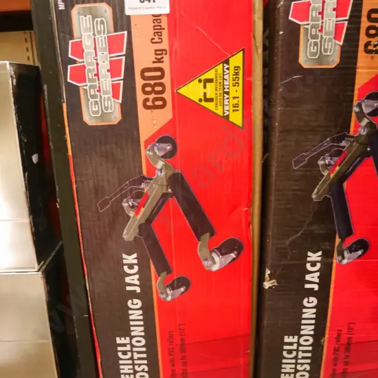 hydraulic vehicle positioning jack