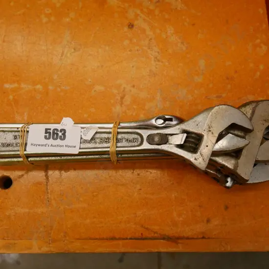 adjustable crescents