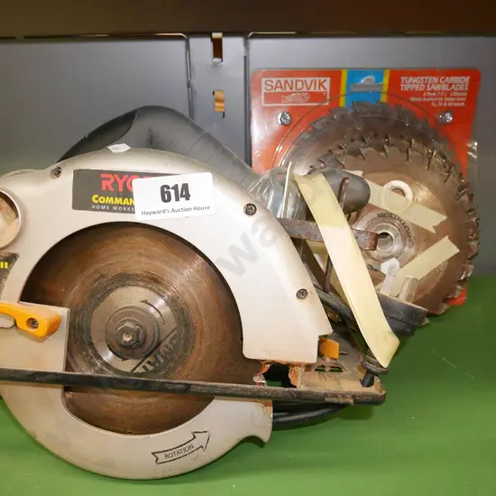 Ryobi skilsaw with additional blades