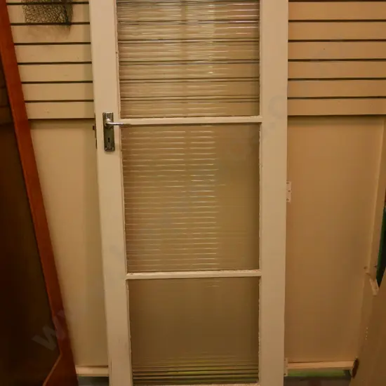 3 panel ribbed glass dor with handle and lock H-1975 W-765