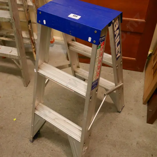 Bailey 2 step ladder