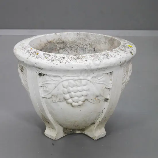 white painted concrete garden planter H-300 Diam-400