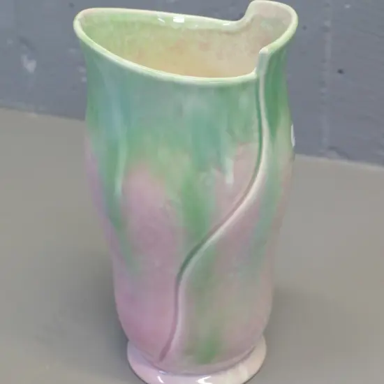 Sylvac pink & green vase H-200