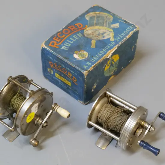 2 small fishing reels - Record 1500C w/bakelite handles (with box for 1550C) & another with bone handle