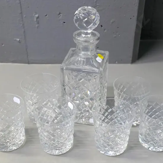 crystal whisky decanter H-250 and 6 tumblers