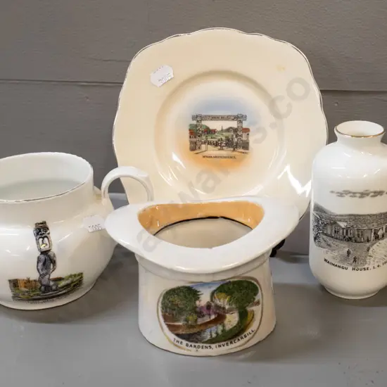 4 pieces New Zealand souvenir ware - Invercargill Gardens top hat H-70 (manufacturing fault) Taranaki, Waimangu, etc.