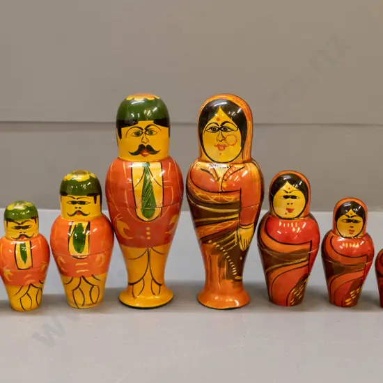 2 sets of 5 urn-shaped Russian nesting dolls - tallest are H-170