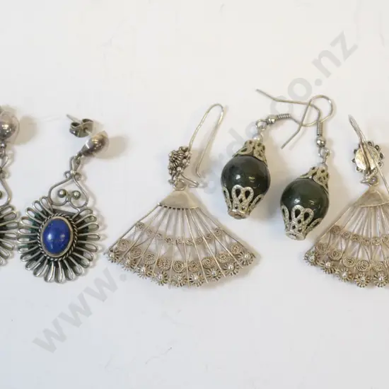 3 pairs of asstd silver earrings