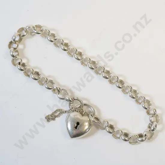 sllver link bracelet with heart clasp  stamped 925