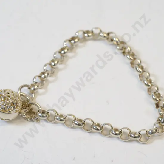 silver link braclet with safety chain stamped 925