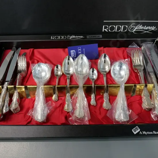 as-new boxed 6-place setting Rodd Camille plated cutlery
