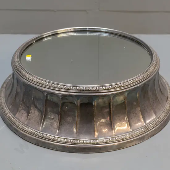 decorative silver plated cake stand with mirror H-150 Diam-520 (some borer in base)