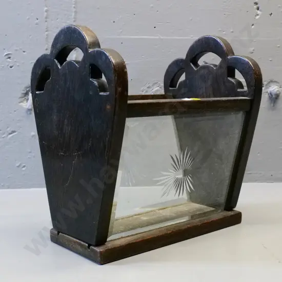 oak fruit basket with bevelled and cut glass sides H-290 L-265 W-200