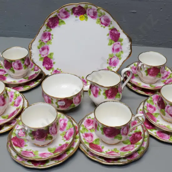 Royal Albert Old English Rose 21-piece tea set