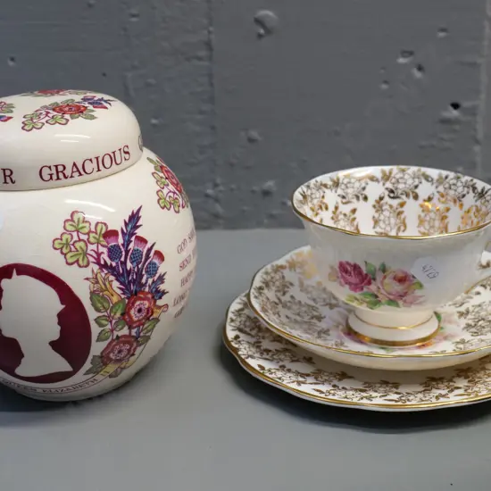 Masons Queen Elizabeth II Silver Jubilee 1977 ginger jar and a Royal Albert trio