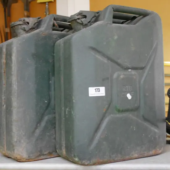 2 jerry cans