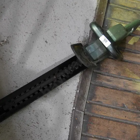 bBack & Decker hedge trimmers